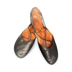 Chic Black Leather Women's Flats